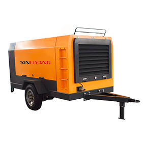 Diesel driven mobile air compressor